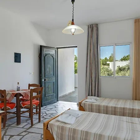 Ilios And Irene 7 Bed & Breakfast Masticharion