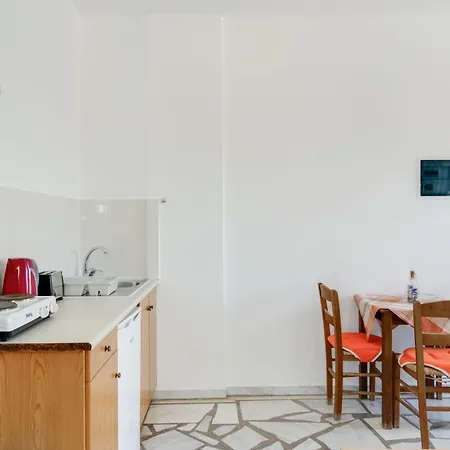 Ilios And Irene 7 Bed & Breakfast